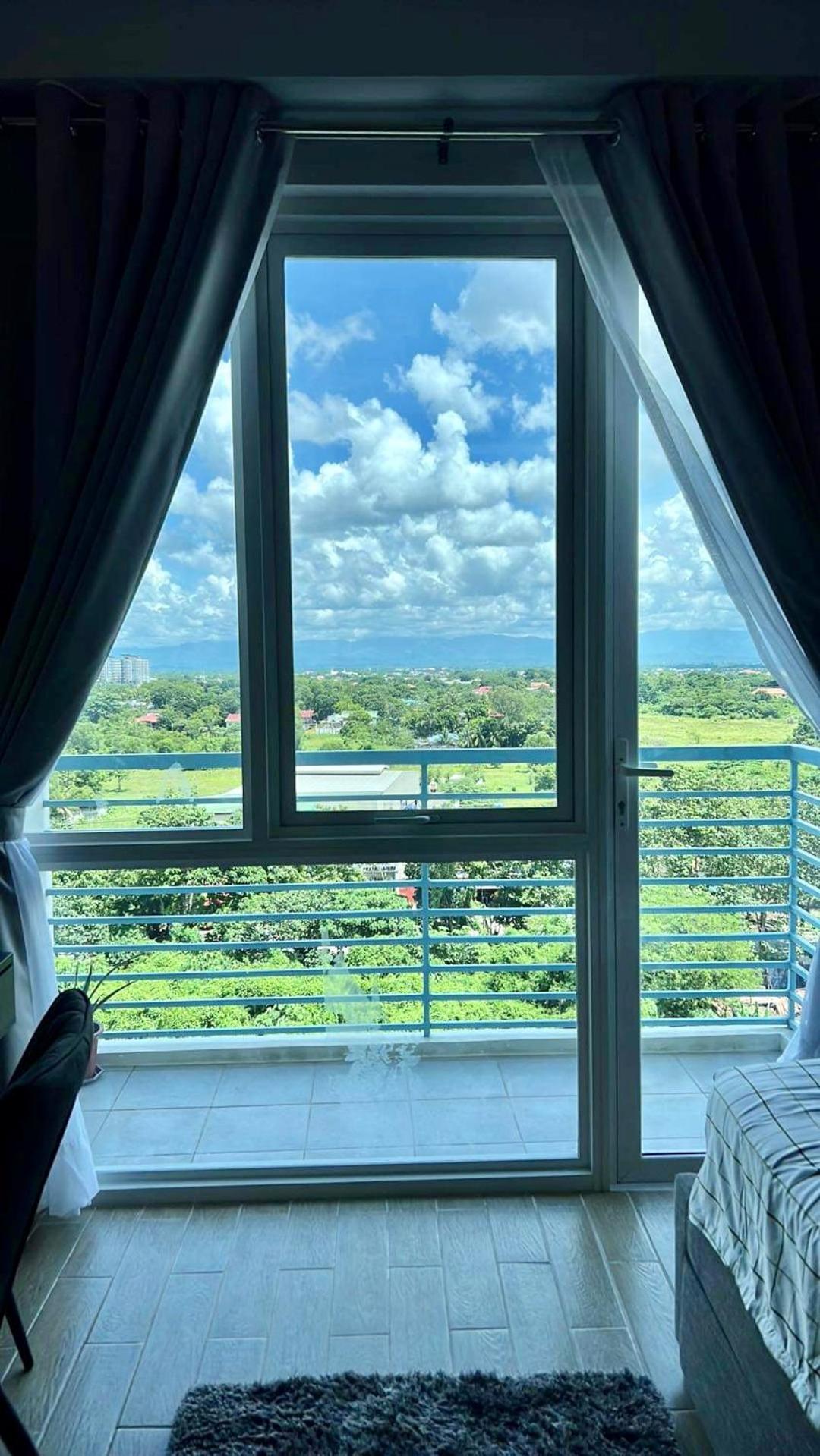 Deluxe Condo 2 Bedroom for Rent Iloilo City Buitenkant foto