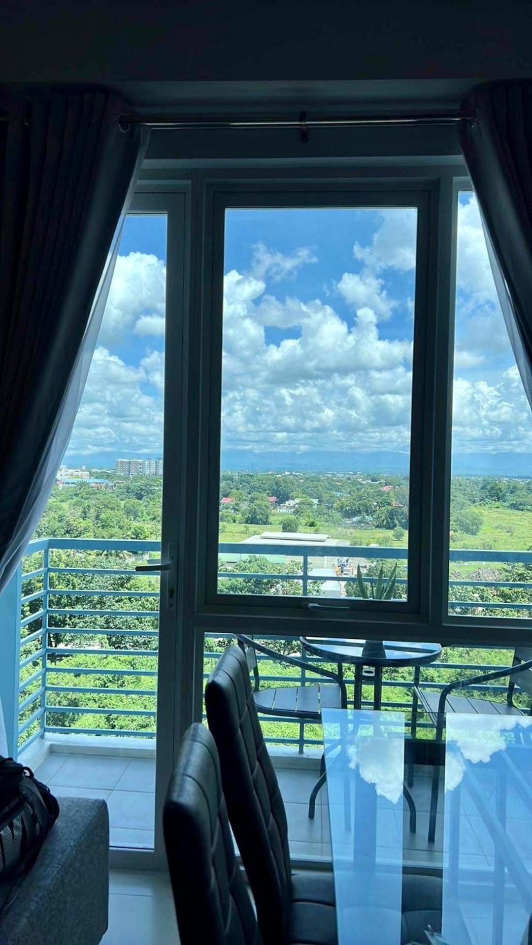Deluxe Condo 2 Bedroom for Rent Iloilo City Buitenkant foto