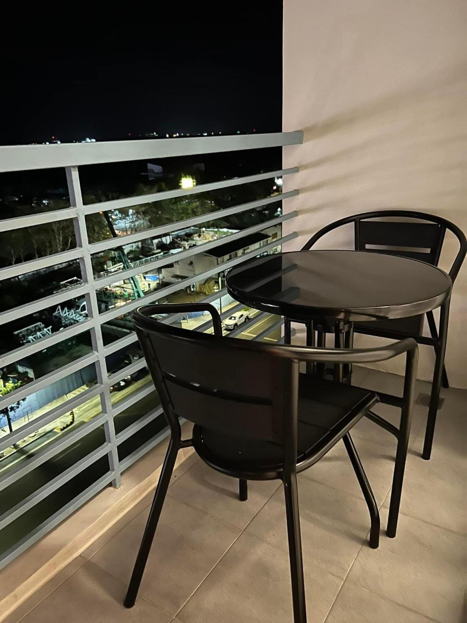Deluxe Condo 2 Bedroom for Rent Iloilo City Buitenkant foto